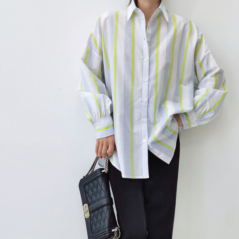بلوزة نسائية أنيقة من BirdTree - مراجعة Silk Blouse وسعره